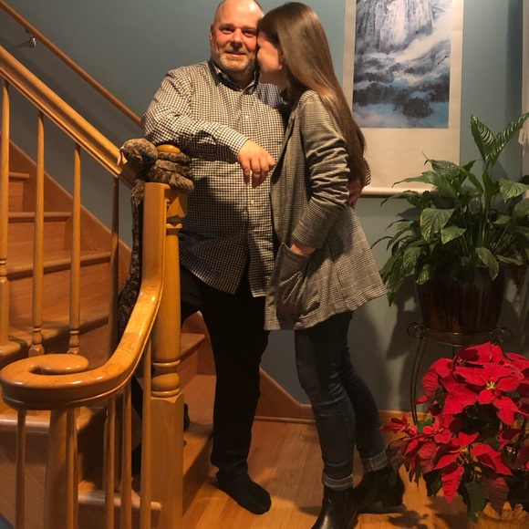 Meet your Posher, Amanda - Picture 7 of 8